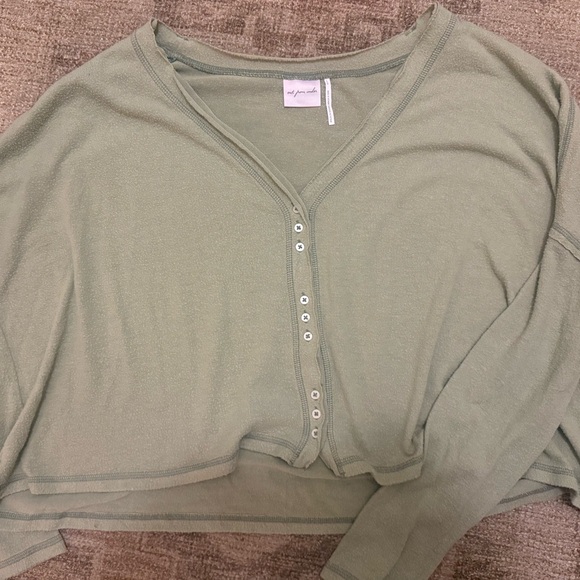 Urban Outfitters Tops - Urban Outfitters soft green button-front women's top